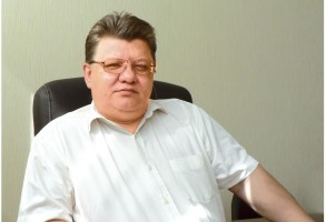 Министра энергетики и ЖКК Сергея Гигирева восстановили в должности