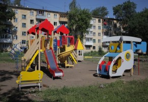 Свердловские власти не будут благоустраивать дворы безынициативных жителей
