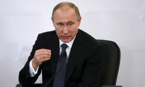 Путин поручил кабмину обеспечить контроль за обоснованностью роста тарифов ЖКХ