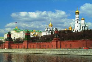Закон о продлении срока бесплатной приватизации жилья подписан Президентом России