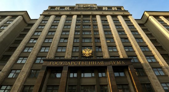 Государственная Дума Российской Федерации поддержала в первом чтении законопроект о прямых договорах